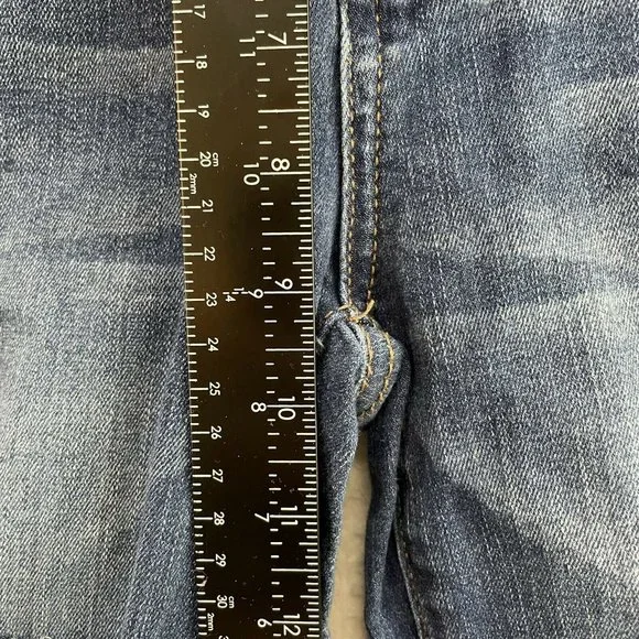 American Eagle Dark Wash Distressed Short Stretch Mid Rise Skinny Jeans 2 4 25 - Picture 7 of 12